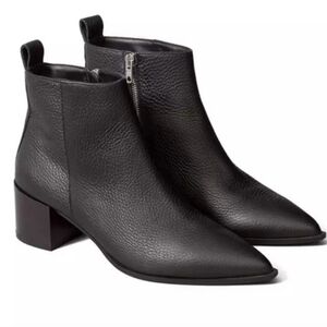 Everlane Black Pebbled Leather Ankle Boots